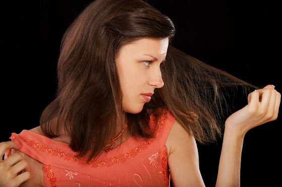 Tricotilomanía: por qué las personas se arrancan sus propios cabellos